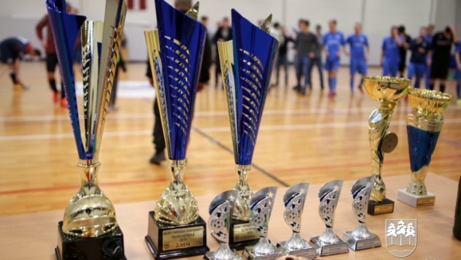 Telpu futbola čempionāta laureātes - "Deppo", "Osports/ONSC" un "HAUZE"