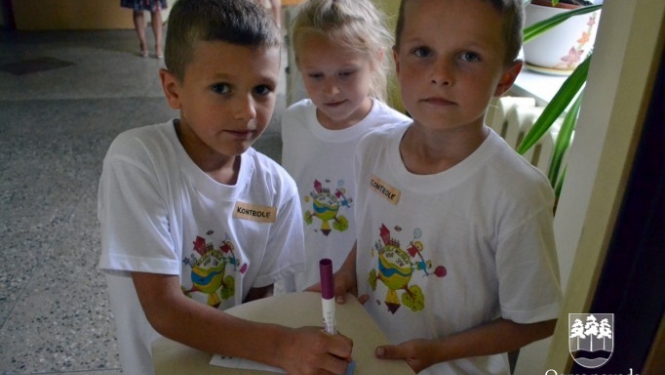 Ogres sākumskolā noslēgusies nometne bērniem „3V - Vesels veselā vidē”