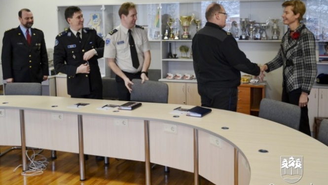 Ogrē viesojas policijas darbinieki no Igaunijas