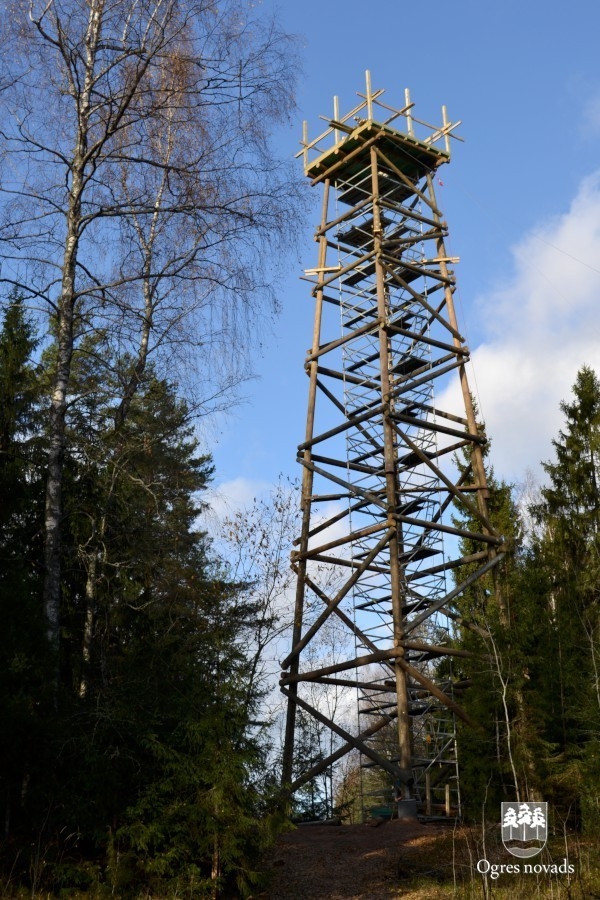 Dabas parkā būvē skatu torni