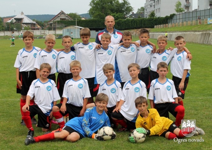 Ogres jaunajiem futbolistiem 2. vieta "Fragaria cup" turnīrā Slovākijā