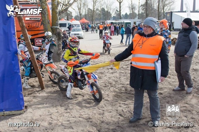 Ogrēnietis Gaļcins motokrosa sezonu sāk ar 2.vietu Liepājā