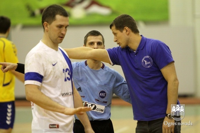 Ogres handbolisti uzvar Latvijas čempionus