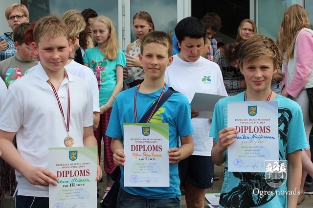 Ogrēniešiem četras medaļas Rēzeknes peldēšanas čempionātā