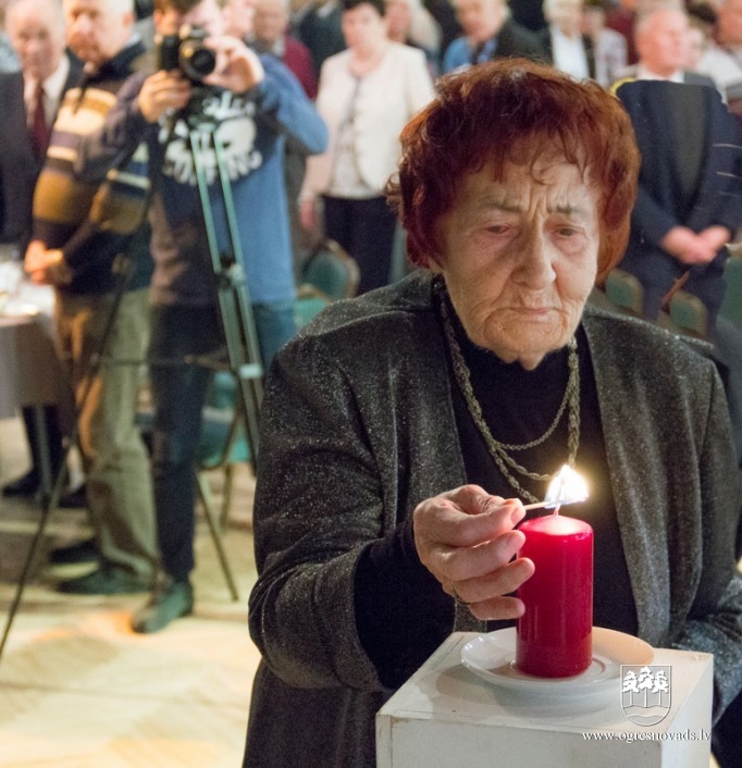 Latvijas Politiski represēto apvienība atzīmē 30 gadu jubileju