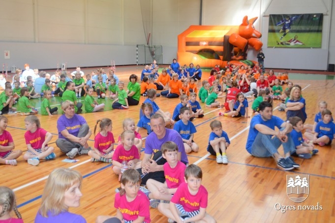 Bērnudārzu audzēkņi piedalās Sporta dienā