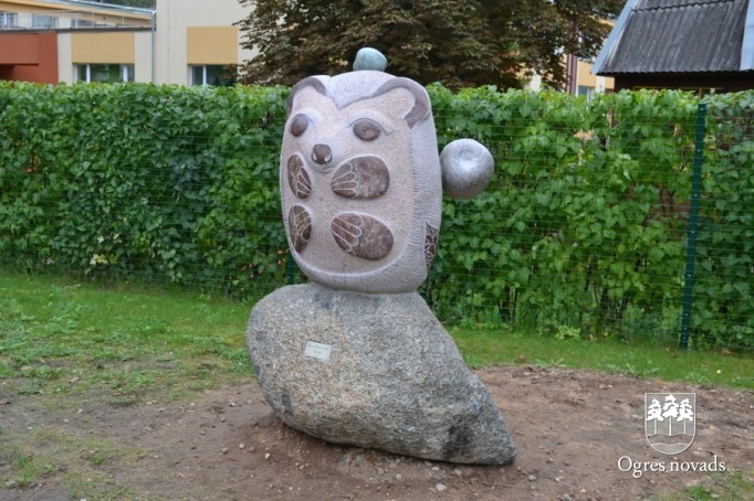 Akmens skulptūras Ogrē 09.2014.