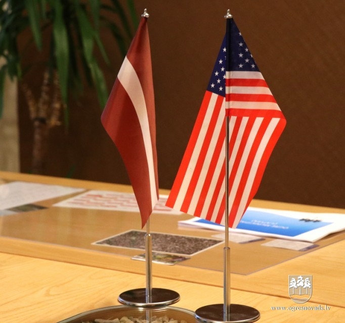 Pašvaldībā viesojas ASV vēstniece Latvijā