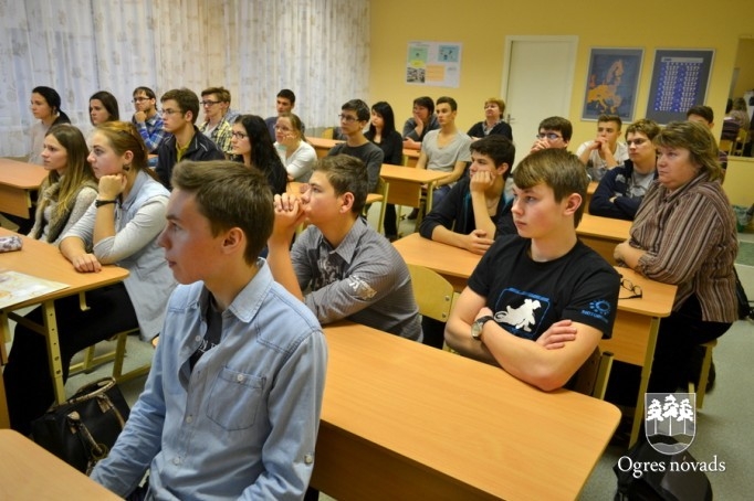 Ogres vidusskolēni iesaistās Baltijas jūras problēmu risināšanā