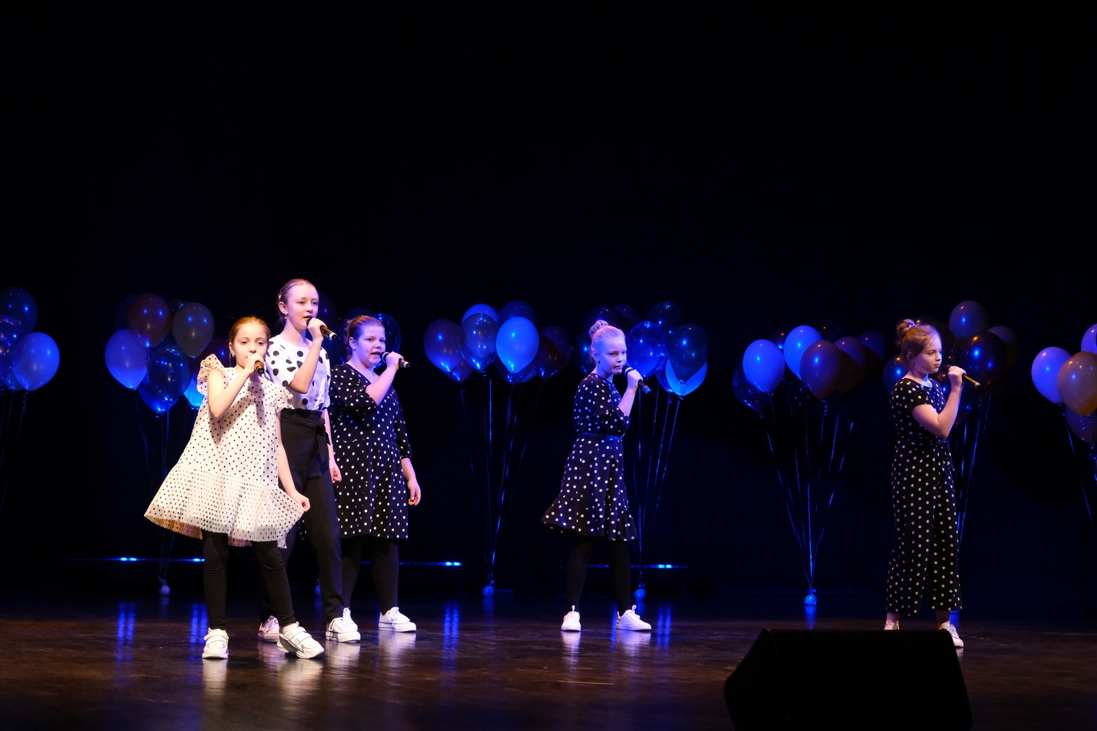 Bērnu vokālā studija SVILPASTES kuplā dziedātāju pulkā aizvadījusi sadraudzības koncertu