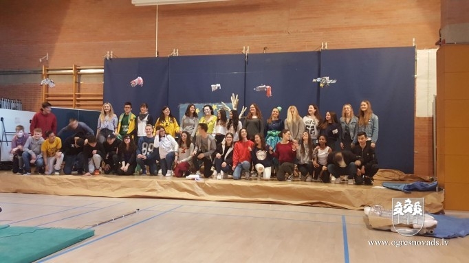 Ogres 1.vidusskolas skolēni un skolotāji piedalās Erasmus+ pojektā Spānijā