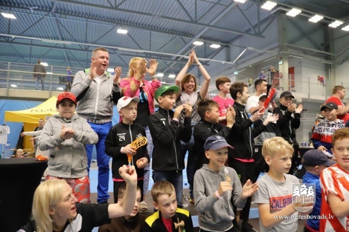 Ogres Vilki triumfē starptautiskās florbola sacensībās Tallinā
