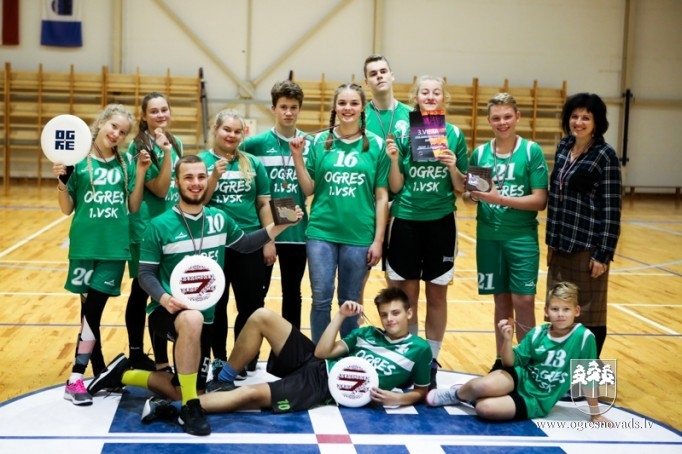 Ogres 1. vidusskolas frisbijistiem – Latvijas čempionāta bronza