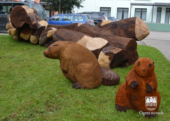 Koka skulptūras Ogres pilsētas svētkos