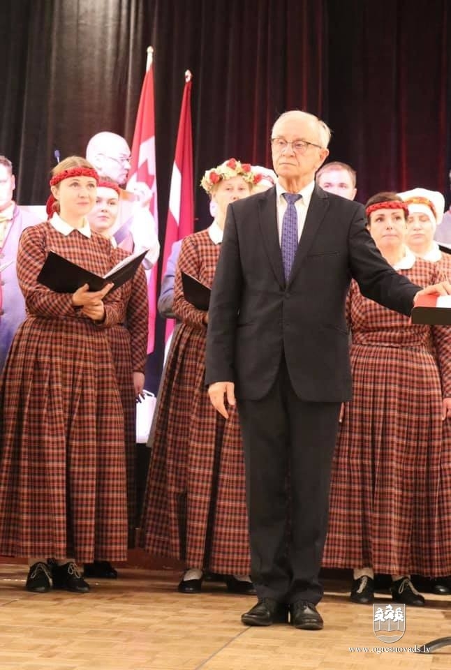 Koris “Ogre” skan Latviešu dziesmu un deju svētkos Kanādā