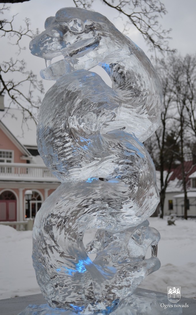 14. Ledus skulptūru festivāla mākslas darbi Ogrē