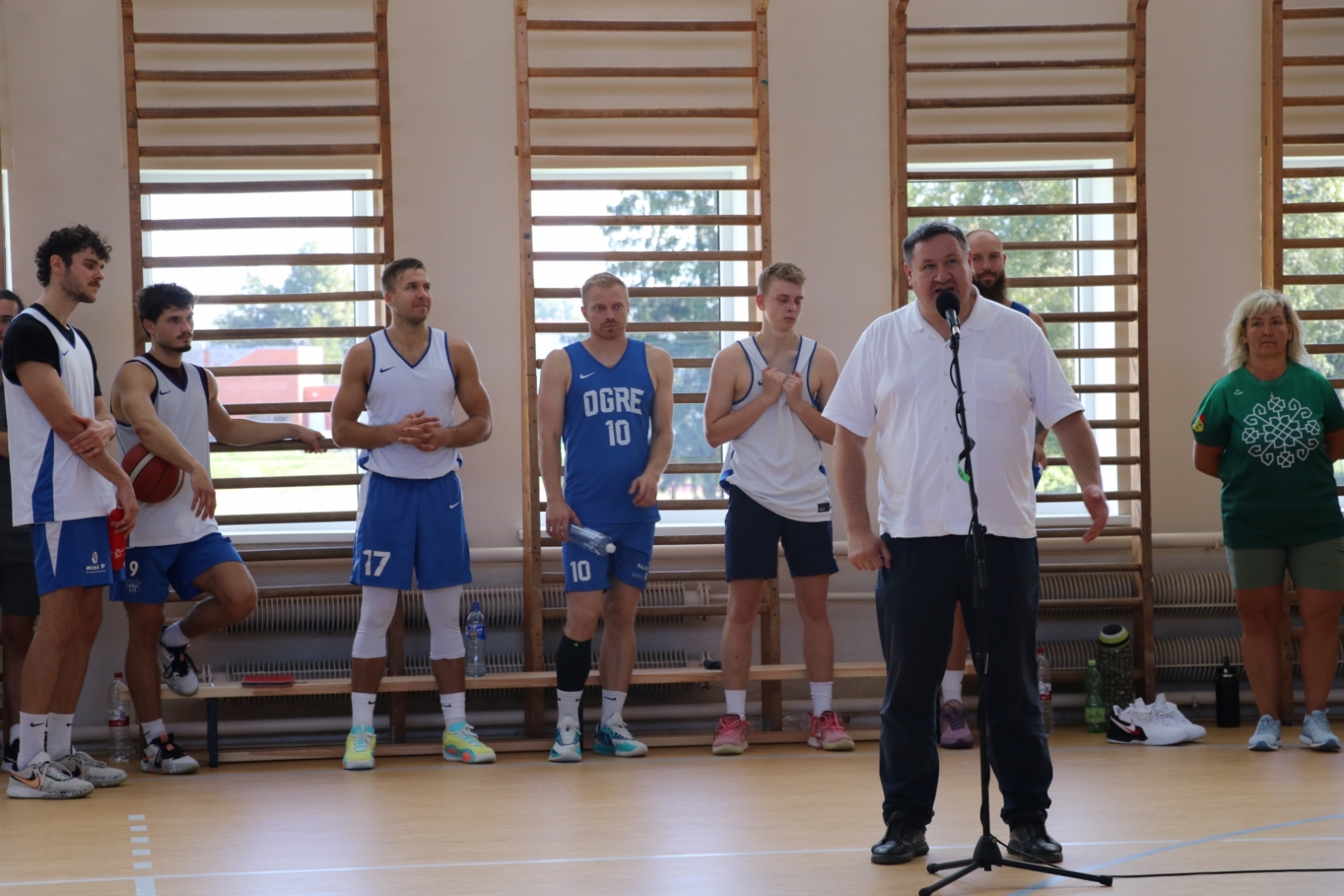 Egils Helmanis un fonā sportisti 06.09.2024.