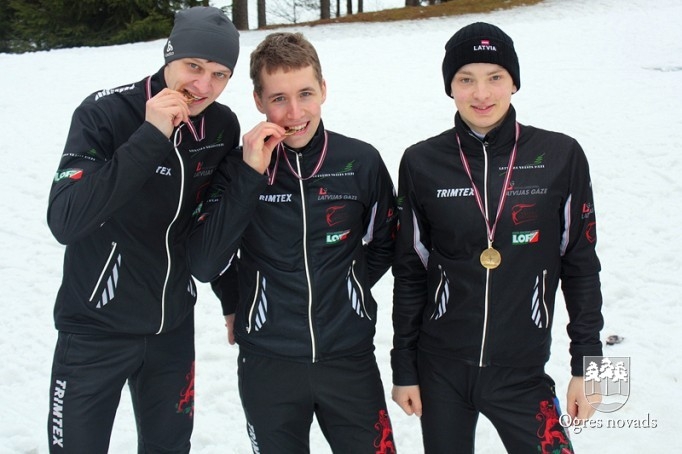 Mūsu ziemas orientieristiem medaļu birums Latvijas čempionātā