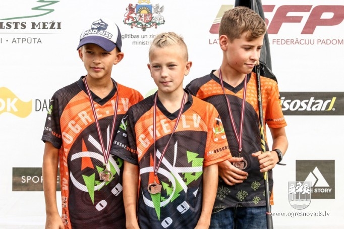 Ogres orientieristiem medaļas Latvijas čempionātā Turaidā