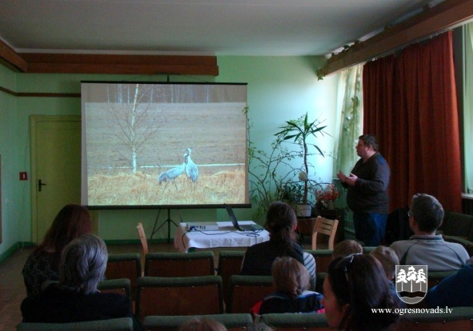Putnu diena Ciemupē varēja tikties ar ornitologu Dmitriju Boiko