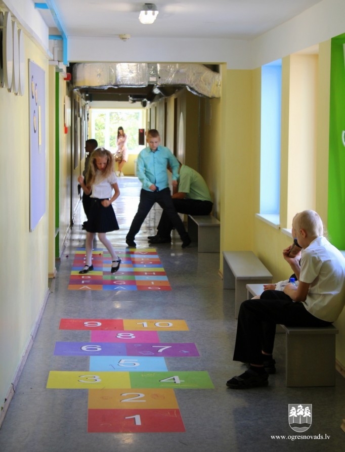 Skolēnu vecāki skolas gaiteni pārvērš radoši izglītojošā telpā