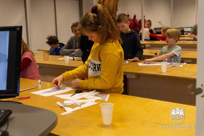 RTU Bērnu un jauniešu universitātes dalībnieki viesojas Rīgas Tehniskajā universitātē!