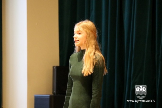 Starpnovadu skatuves runas konkursā piedalās 67 skolēni