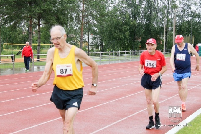 Ogres novada senioriem 28 medaļas Latvijas čempionātā