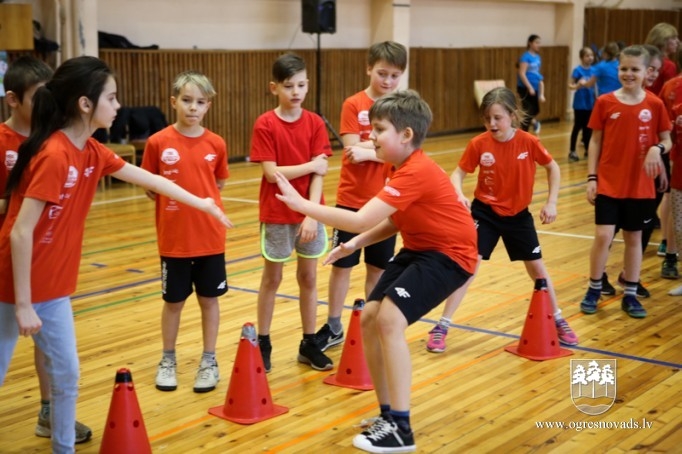 Noskaidroti Ogres novada sportiskākie ceturtklasnieki