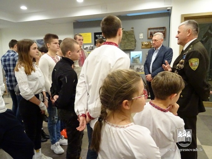 Bērni un jaunieši no Ukrainas viesojās Ogrē
