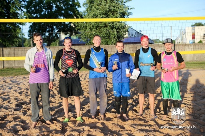 Pirmajā Ogres pludmales volejbola turnīrā uzvar "Jumprava"