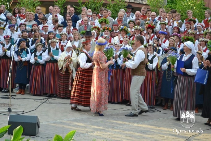 VIII Ziemeļu un Baltijas valstu Dziesmu svētku Novadu diena Ogrē