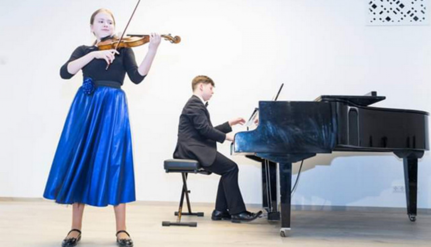 Ogres Mūzikas skolā uzstāsies vijolniece Viktorija Tarnavska